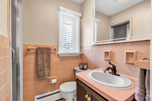 5812 Cloverfield Drive, Boston, NY 14075