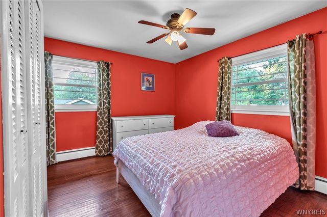 5812 Cloverfield Drive, Boston, NY 14075