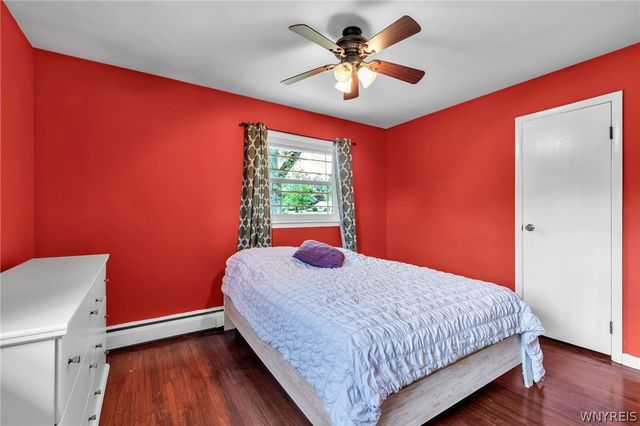 5812 Cloverfield Drive, Boston, NY 14075