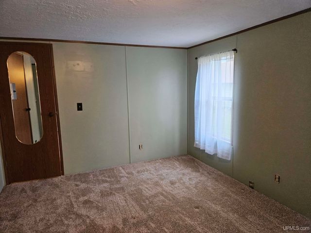 270 Sheridan Avenue, Ontonagon, MI 49953