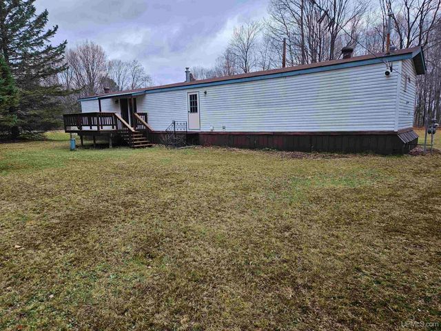 270 Sheridan Avenue, Ontonagon, MI 49953
