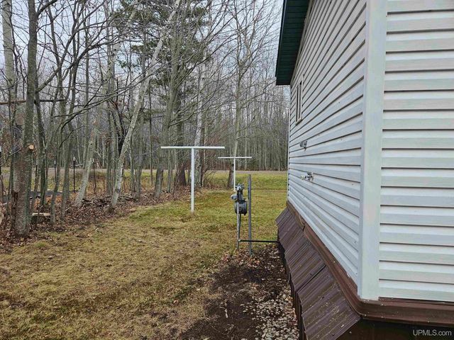 270 Sheridan Avenue, Ontonagon, MI 49953