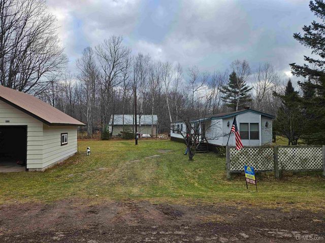 270 Sheridan Avenue, Ontonagon, MI 49953