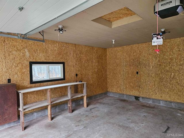 270 Sheridan Avenue, Ontonagon, MI 49953