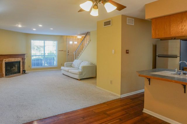 3100 Jeanetta Street 703, Houston, TX 77063