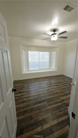 9909 Mona Lisa Ln, Bakersfield, CA 93312