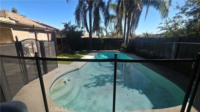 9909 Mona Lisa Ln, Bakersfield, CA 93312