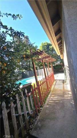 9909 Mona Lisa Ln, Bakersfield, CA 93312