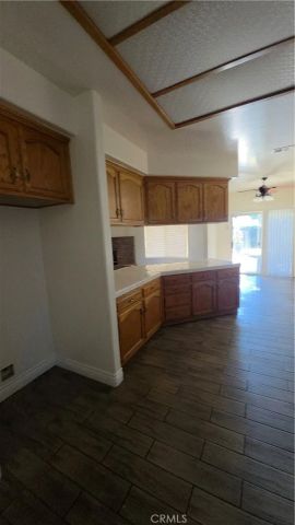 9909 Mona Lisa Ln, Bakersfield, CA 93312