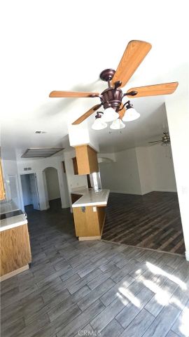 9909 Mona Lisa Ln, Bakersfield, CA 93312