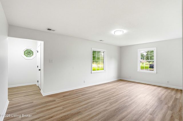 6613 Fincastle Trail, Louisville, KY 40272