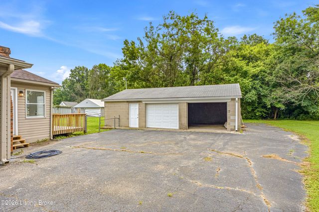 6613 Fincastle Trail, Louisville, KY 40272