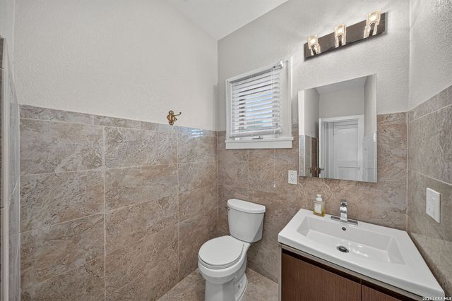 334 E HUISACHE AVE, San Antonio, TX 78212