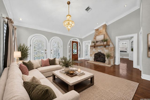 334 E HUISACHE AVE, San Antonio, TX 78212
