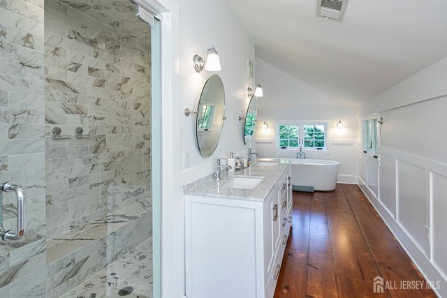 10 Old Nursery Lane, South Brunswick, NJ 08540