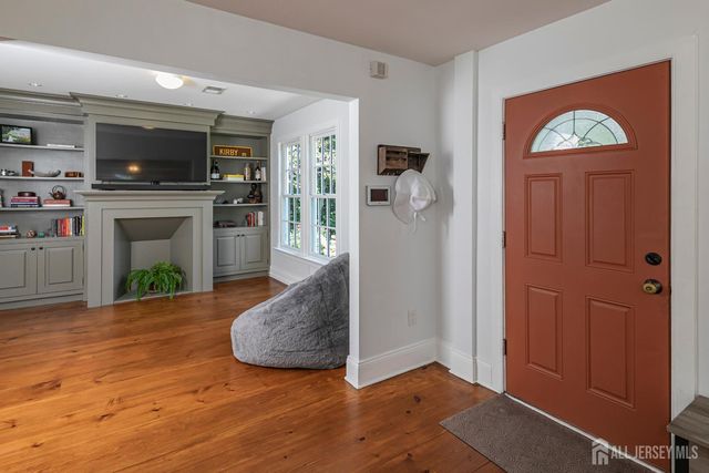 10 Old Nursery Lane, South Brunswick, NJ 08540
