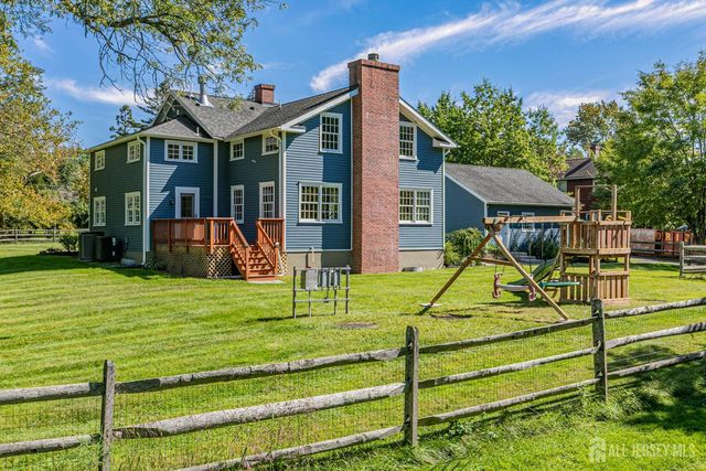 10 Old Nursery Lane, South Brunswick, NJ 08540