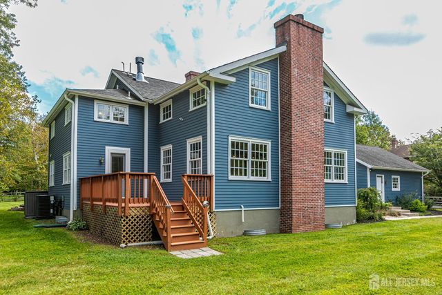 10 Old Nursery Lane, South Brunswick, NJ 08540