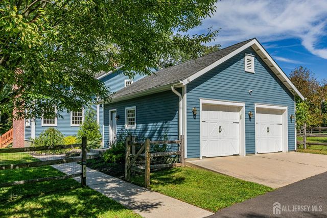 10 Old Nursery Lane, South Brunswick, NJ 08540