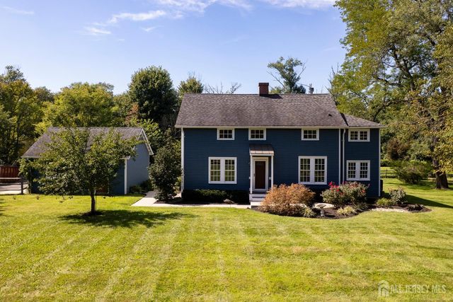 10 Old Nursery Lane, South Brunswick, NJ 08540