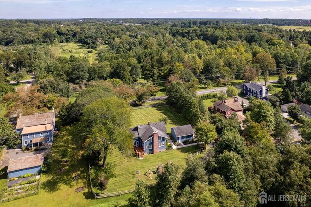 10 Old Nursery Lane, South Brunswick, NJ 08540