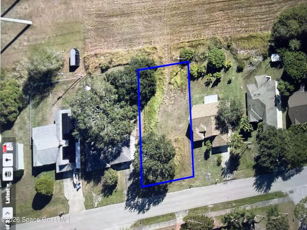 1121 Glencove Avenue NW, Palm Bay, FL 32907