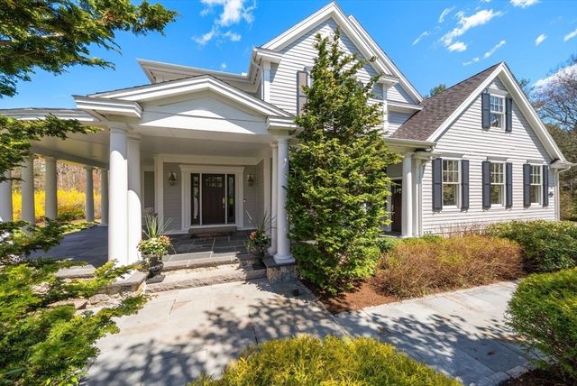 1 Betsy Ln, Dover, MA 02030