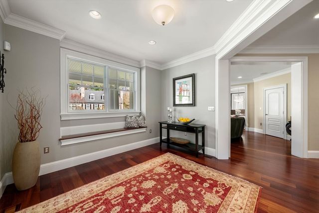 1 Betsy Ln, Dover, MA 02030