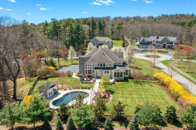 1 Betsy Ln, Dover, MA 02030