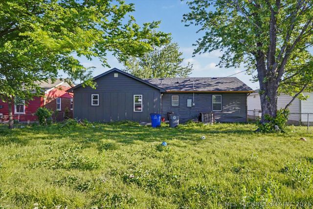 8018 E 1st Street, Tulsa, OK 74112