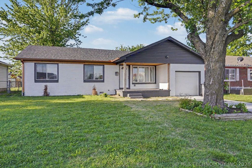 8018 E 1st Street, Tulsa, OK 74112