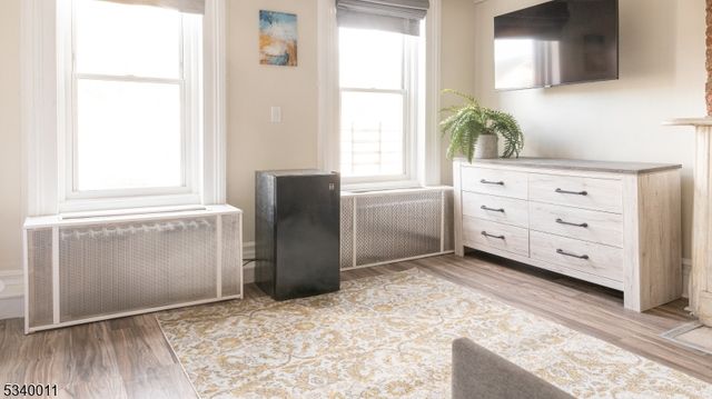 333 Forrest St, Jersey City, NJ 07304