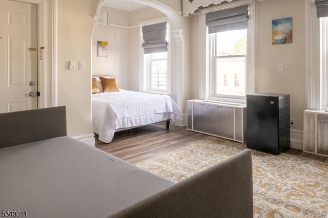 333 Forrest St, Jersey City, NJ 07304