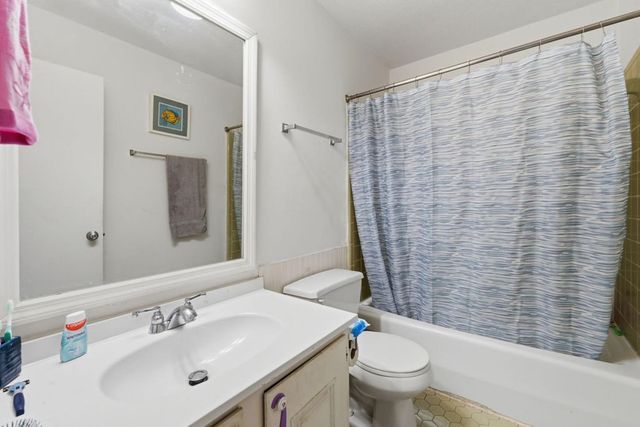 1025 Carolina Rd Apt B4, Conway, SC 29526