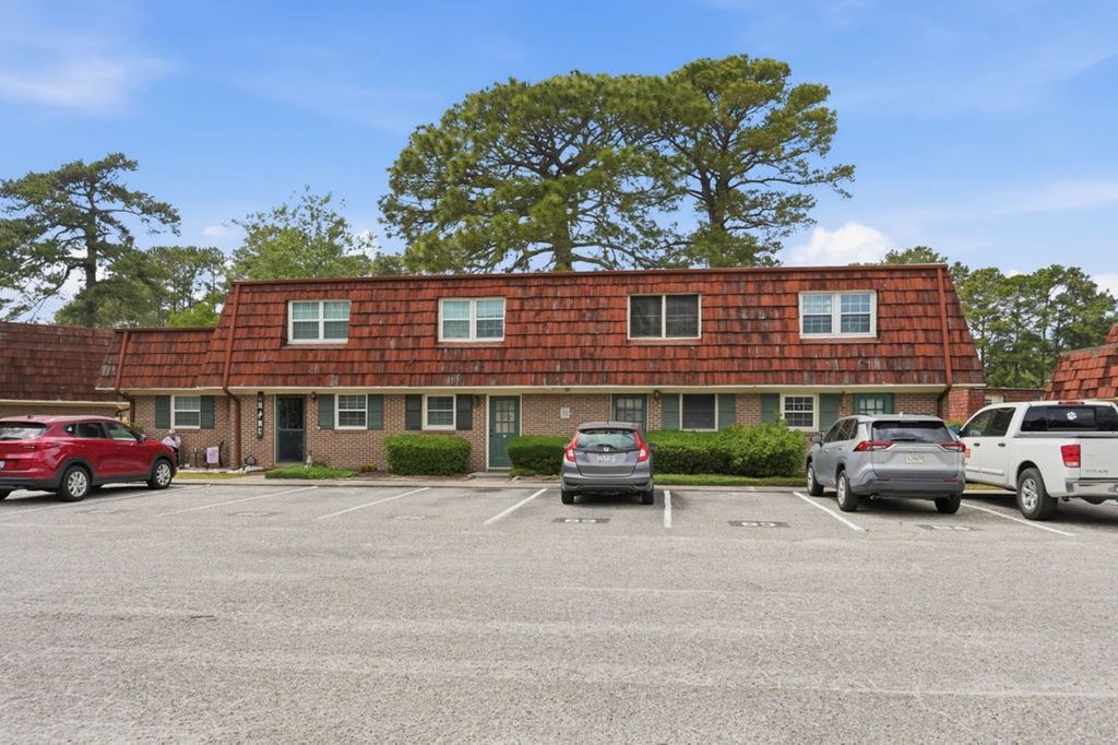 1025 Carolina Rd Apt B4, Conway, SC 29526