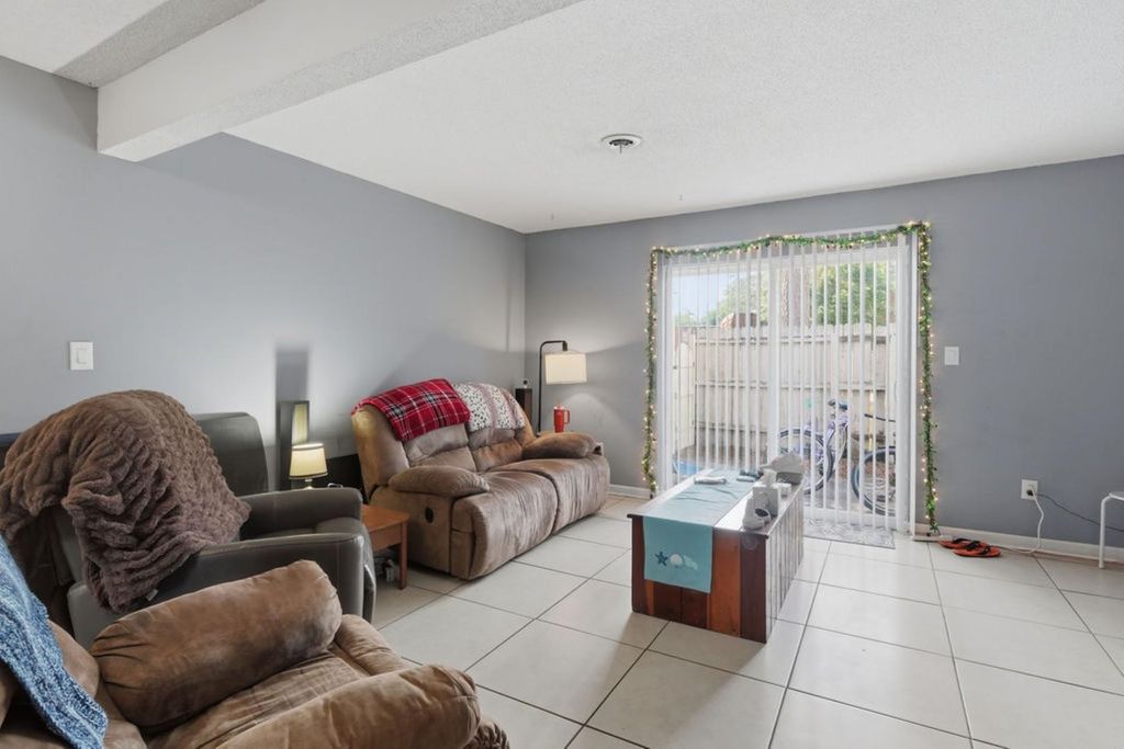 1025 Carolina Rd Apt B4, Conway, SC 29526 — photo 2