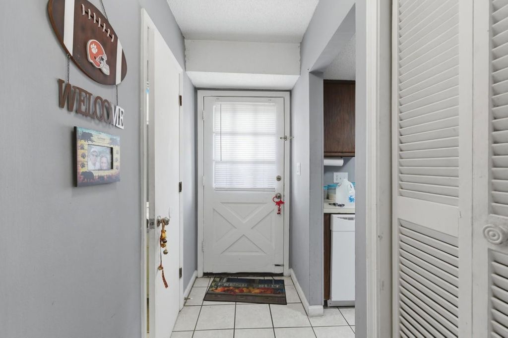 1025 Carolina Rd Apt B4, Conway, SC 29526 — photo 4