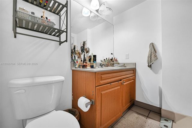 900 SW 8th Street 908, Miami, FL 33130