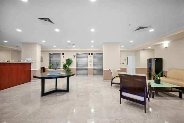 900 SW 8th Street 908, Miami, FL 33130