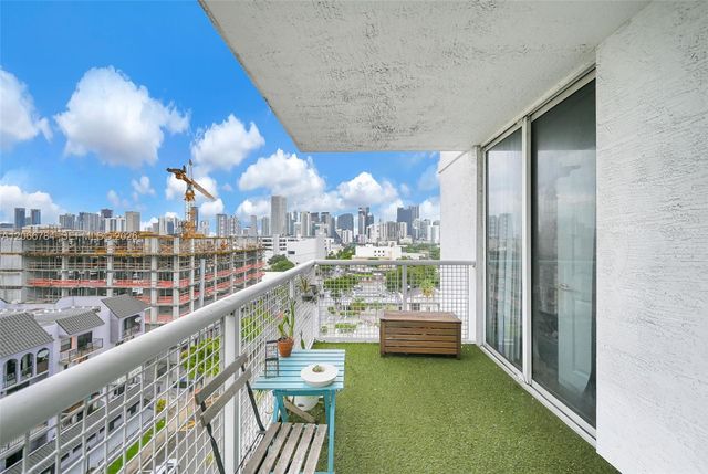 900 SW 8th Street 908, Miami, FL 33130
