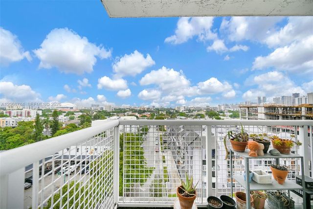 900 SW 8th Street 908, Miami, FL 33130