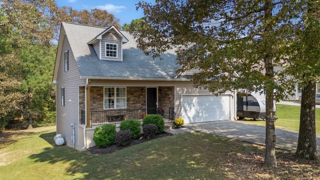 172 Hunters Trail, Calhoun, GA 30701