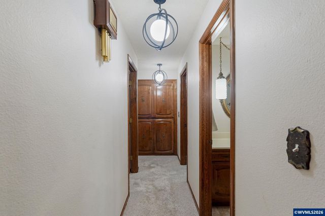 503 Tierra Dr NE, Salem, OR 97301