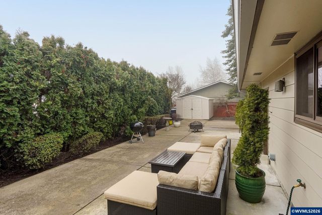 503 Tierra Dr NE, Salem, OR 97301