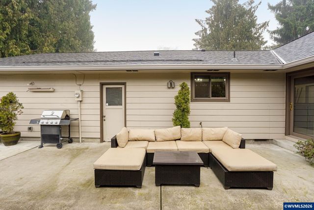 503 Tierra Dr NE, Salem, OR 97301