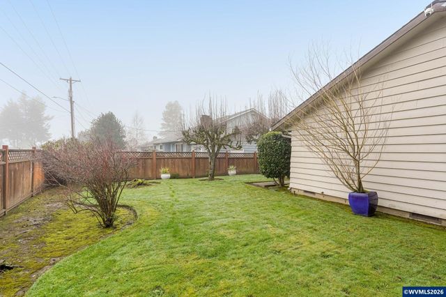 503 Tierra Dr NE, Salem, OR 97301