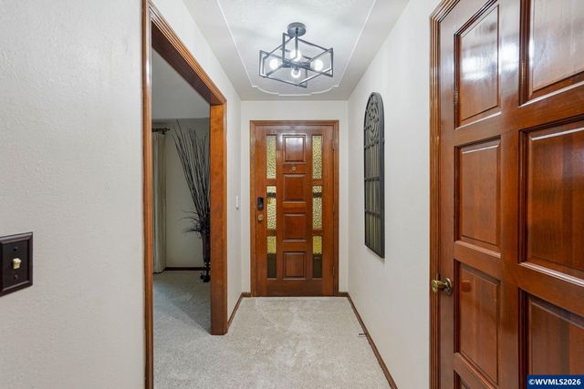 503 Tierra Dr NE, Salem, OR 97301