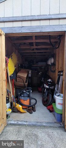 3927 CEDARDALE RD, Baltimore, MD 21215