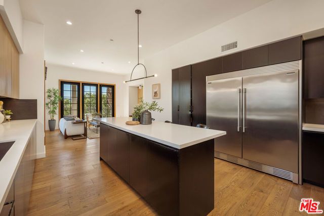 13173 Pacific 202, Los Angeles, CA 90094