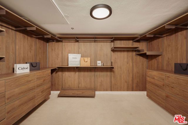 13173 Pacific 202, Los Angeles, CA 90094